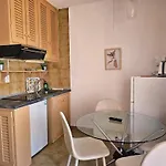 Corfu 25 גליפאדה