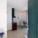 דירה Corfu 25 גליפאדה