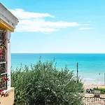 Corfu 25 גליפאדה